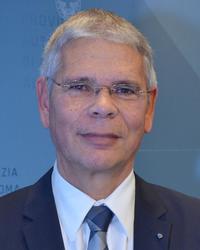 Dr. Helmuth Sinn