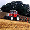 Landmaschinen und landwirtschaftlicher Treibstoff