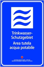 Die Wasserschutzgebiete werden mit dieser Beschilderung angezeigt