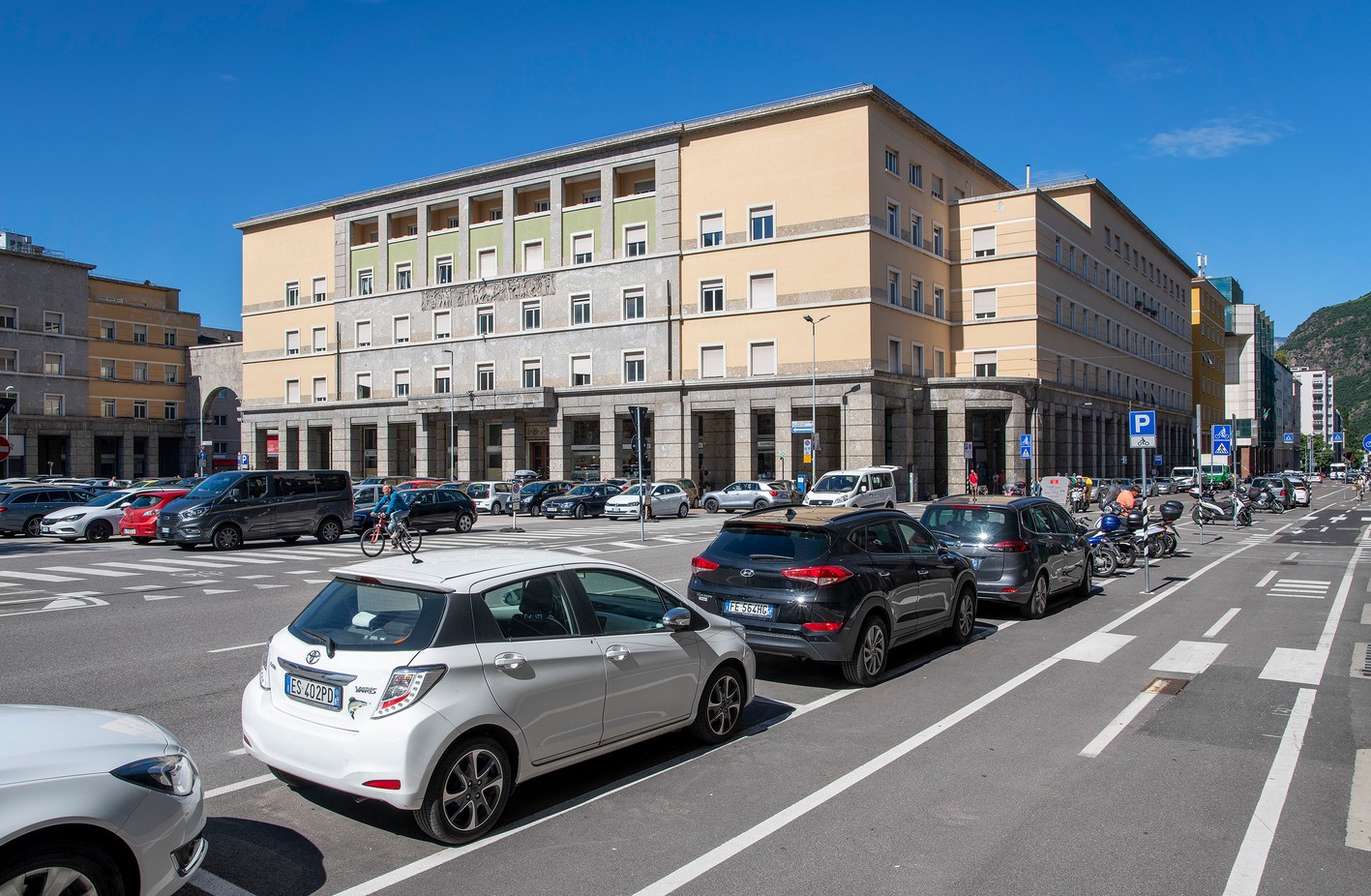 Edificio INPS in Piazza Vittoria a Bolzano Edificio INPS in Piazza Vittoria a Bolzano