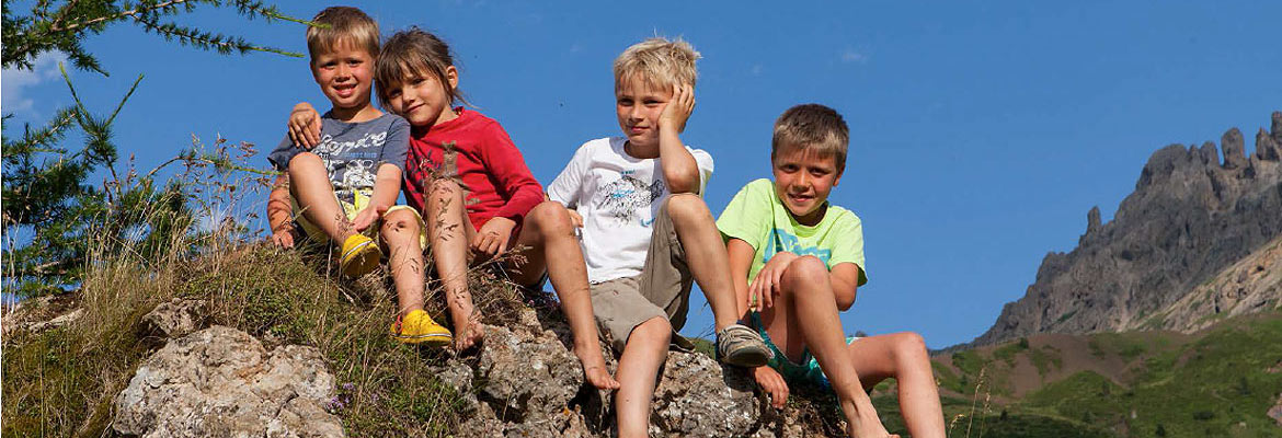 Kinder und Jugendliche Kinder und Jugendliche