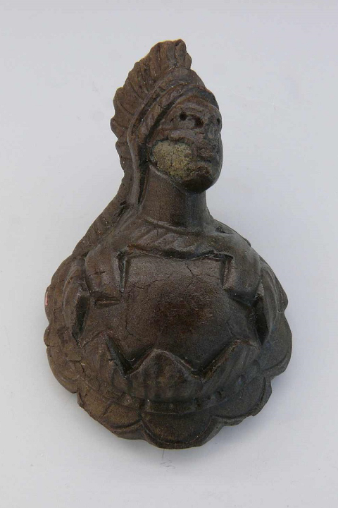Oberbozen/Baumgartner: Applique aus Bronze, H. 4,8 cm (Römerzeit, 2. Jahrhundert n. Chr.)