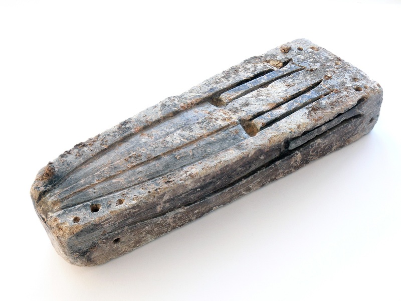 Gussform für Messer aus Bronze 1. Jt. v. Chr. Aus Siebeneich / Kuhn