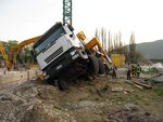 Bauunfall LKW