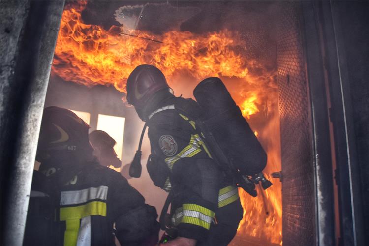 Berufsfeuerwehr sucht neue Feuerwehrmänner/Frauen